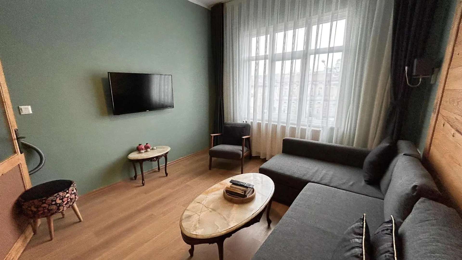 Waterfront Apartment By The Tram - Terrace With Dome & Golden Horn View In Fatih Κωνσταντινούπολη 0*,
