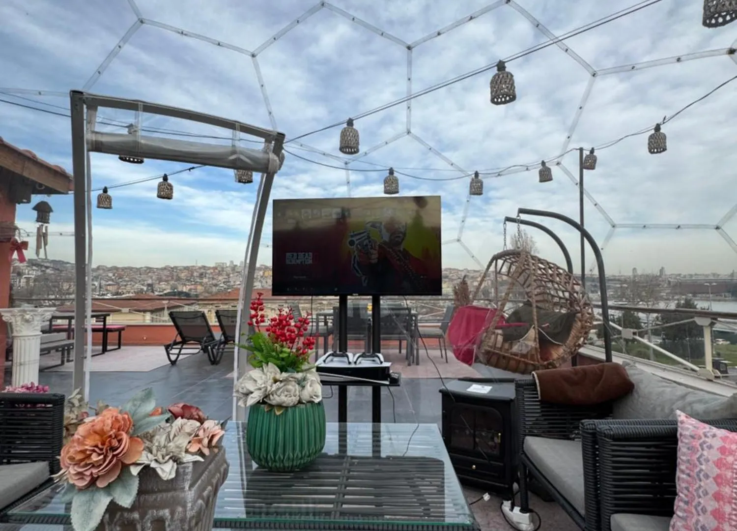 Waterfront Apartment By The Tram - Terrace With Dome & Golden Horn View In Fatih İstanbul