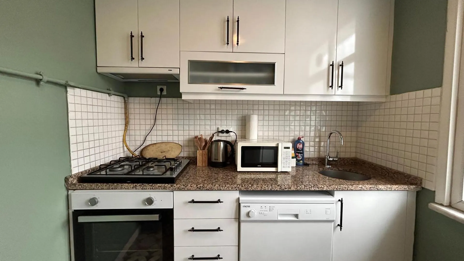 Waterfront Apartment By The Tram - Terrace With Dome & Golden Horn View In Fatih Istanbul