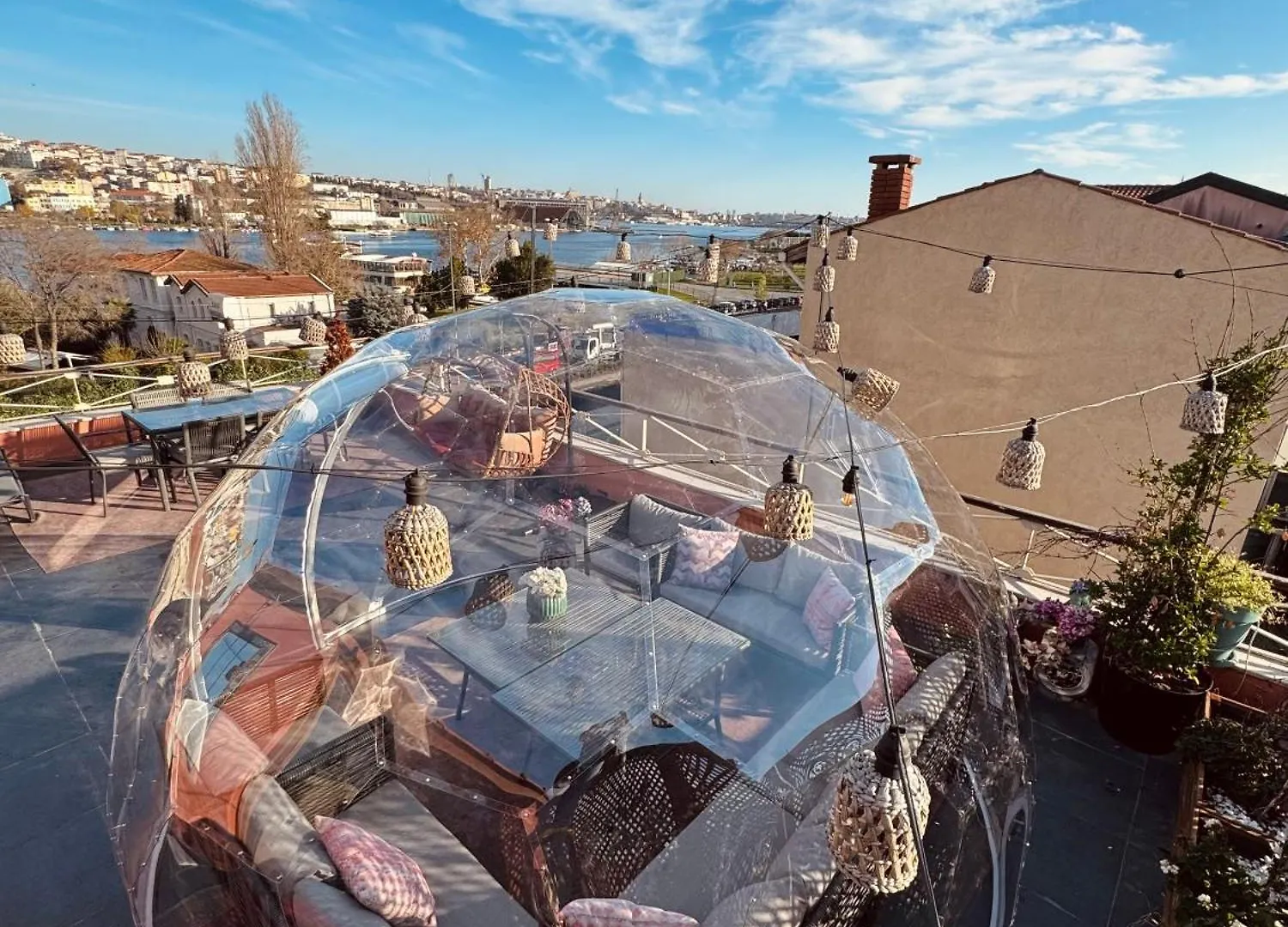 Waterfront Apartment By The Tram - Terrace With Dome & Golden Horn View In Fatih Istanbul Turkey